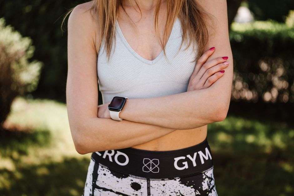Smartwatch damski – technologia zaprojektowana z myślą o stylu